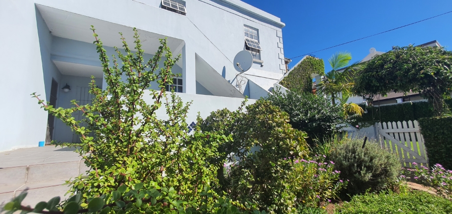 2 Bedroom Property for Sale in Mossel Bay Central Western Cape